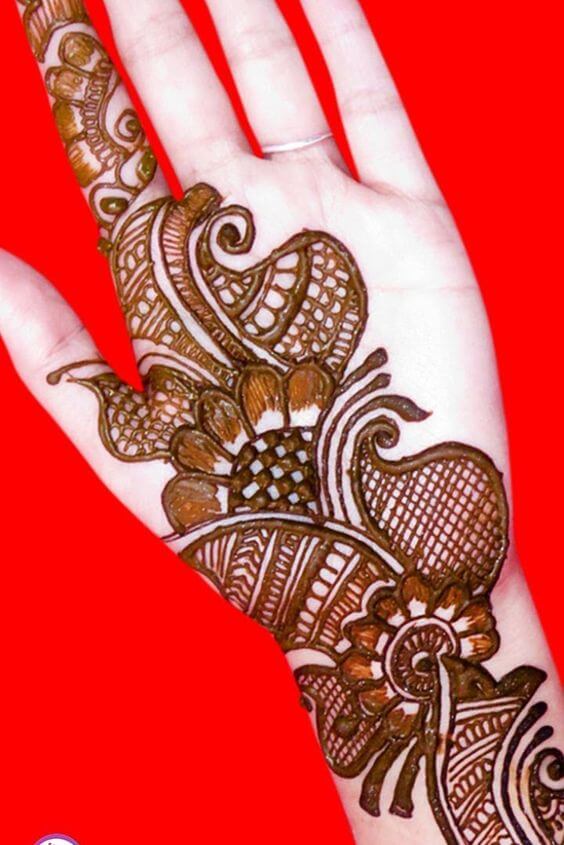 Classic Mehndi Design for Indian women