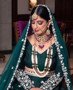 Himanshi-Arora-Makeup-Artist-in-North-Delhi-Portfolio-16-1024x1024