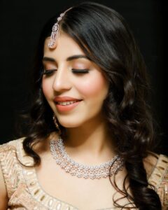 Manu-Semalti-Bridal-Makeup-Artist-in-Badarpur-Delhi-Portfolio-10-820x1024