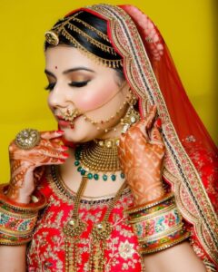 Manu-Semalti-Bridal-Makeup-Artist-in-Badarpur-Delhi-Portfolio-10-820x1024