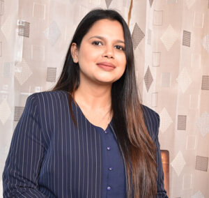 Rashi-Garg-Best-Freelance-Makeup-Artist-in-Rohini-Profile