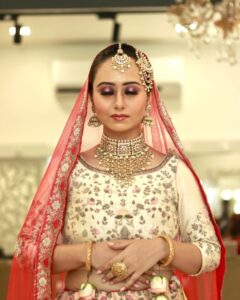 Shivangi-Vats-Makeup-Artist-in-Pitampura-Delhi-Portfolio-32-819x1024