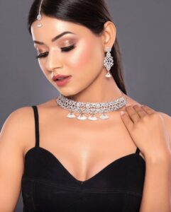 Shweta-Talwar-Freelance-Makeup-Artist-in-Pitampura-Delhi-Portfolio-15-822x1024