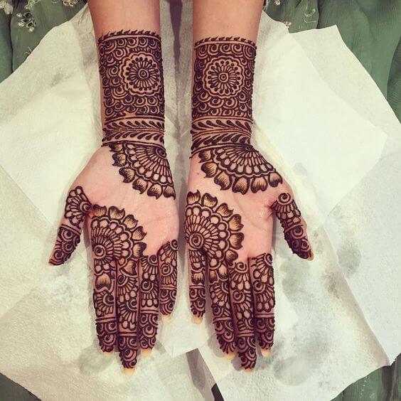 Modern Floral Mehndi Pattern