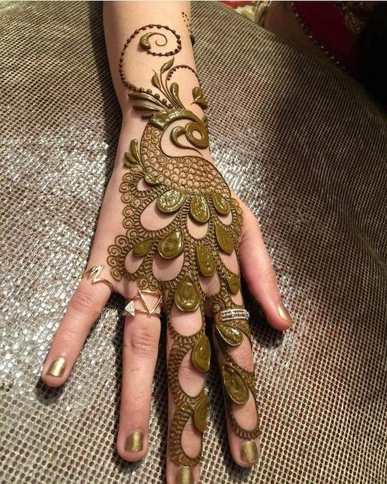 Over-shadow peacock arabic mehndi pattern