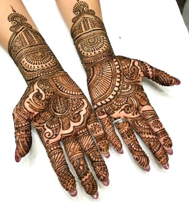 South Indian Queen Inspired Mehndi Design