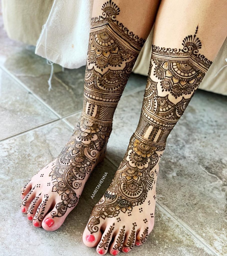 Structure Based Bridal Arabic Mehndi