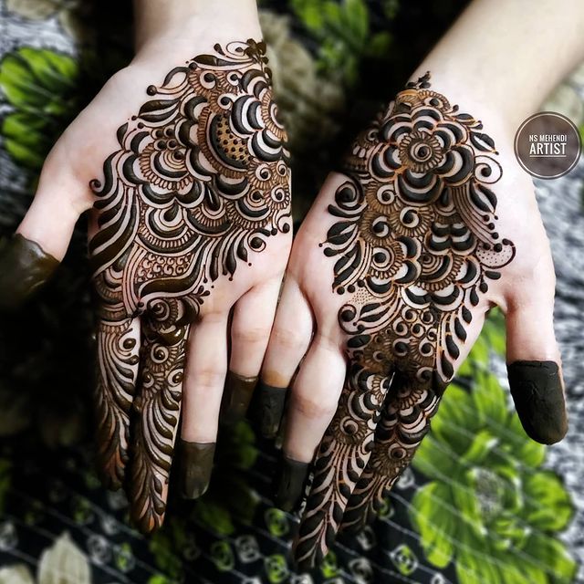 Twin flory arabic bridal mehndi design