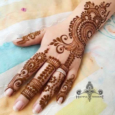 Unique Back Hand Arabic Mehndi Design
