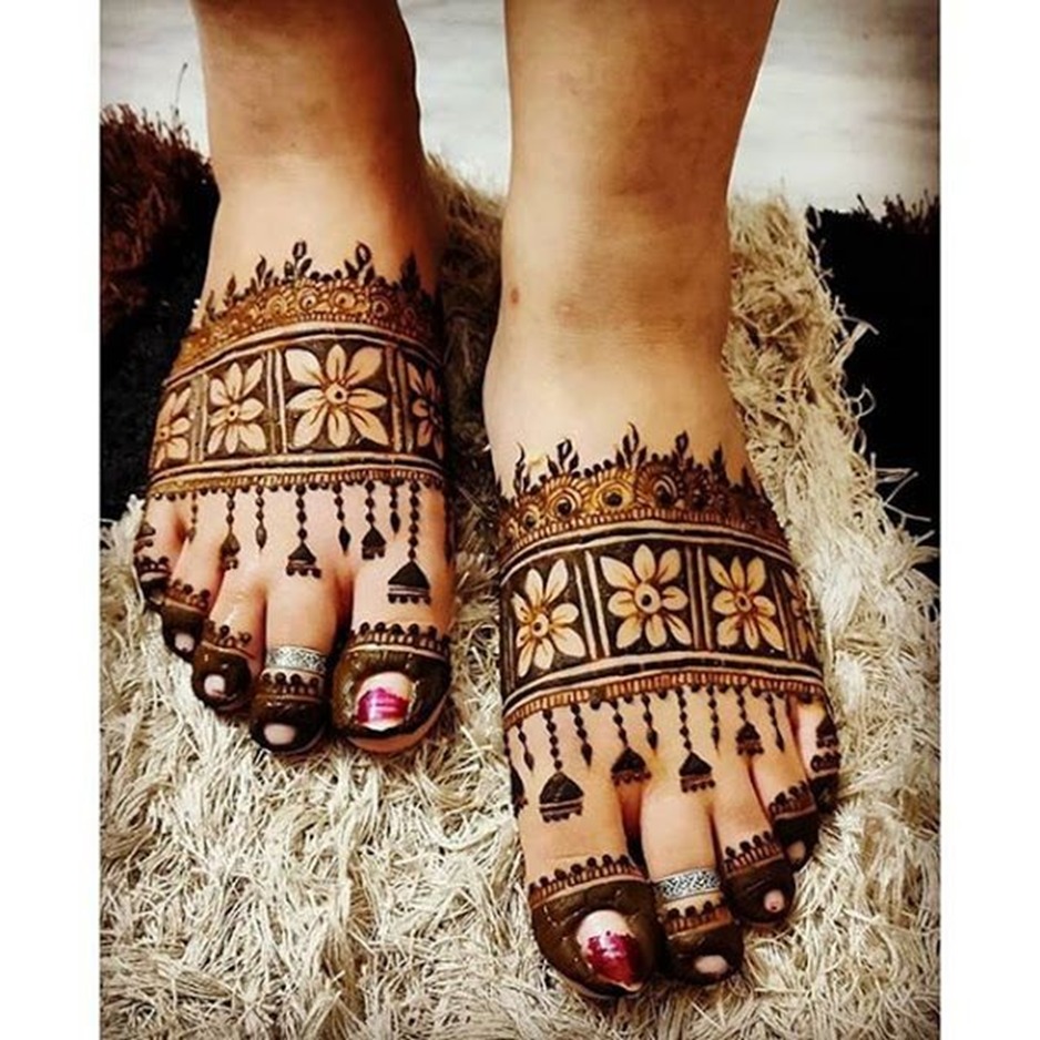 Band Motivated Mehndi Design for Legs