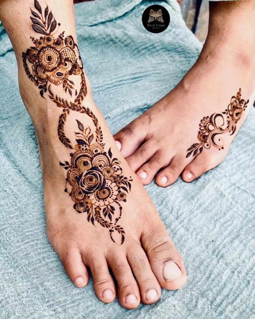 Rose Petal Motifs Leg Henna Mehndi