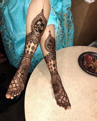 Stunning OTT Leg Mehndi Design