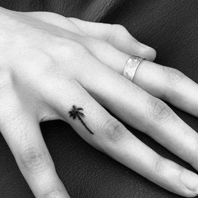 Palm tree Tattoo Design for Finger